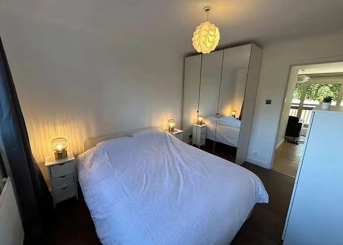 Homely Apartment & Thames View